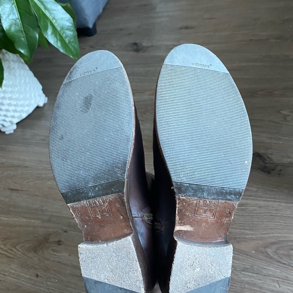 Frye Melissa Button Short - Picture 3 of 5